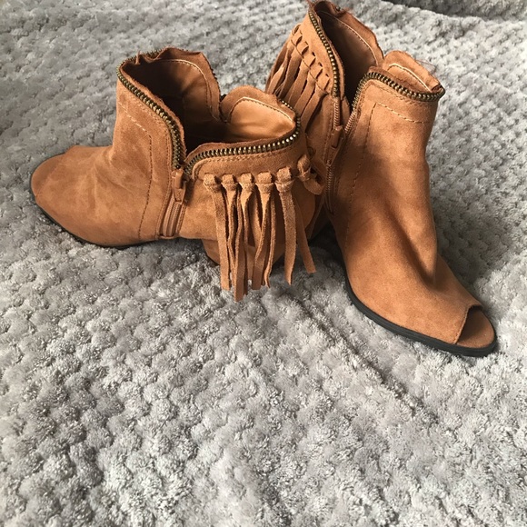 Ankle booties - Picture 1 of 2